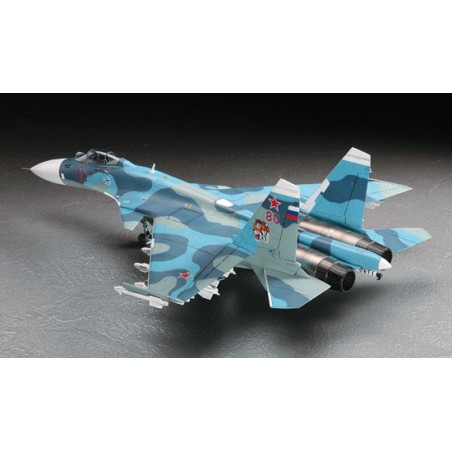 Maquette d'avion en plastique Su-33 FLANKER D 1/72 Maquette d'avion en plastique Su-33 FLANKER D 1/72