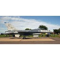 Maquette d'avion en plastique F-16A ADF ANG COMBO 1/72 Maquette d'avion en plastique F-16A ADF ANG COMBO 1/72