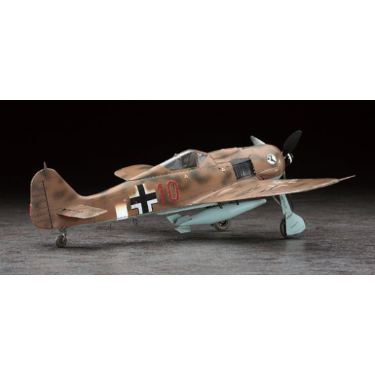 Maquette d'avion en plastique Fw190F-8 w/BT700 1/48