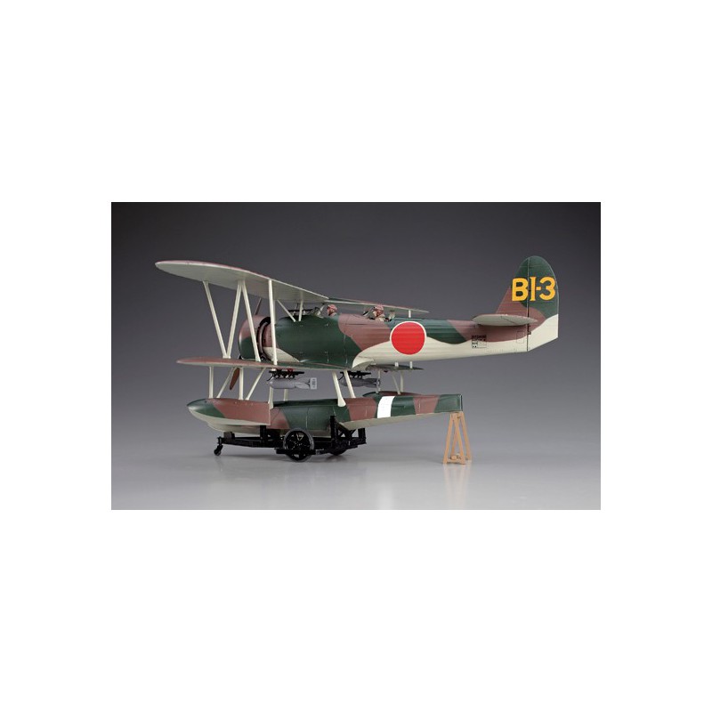 Maquette d'avion en plastique E8N1 DAVE 1/48