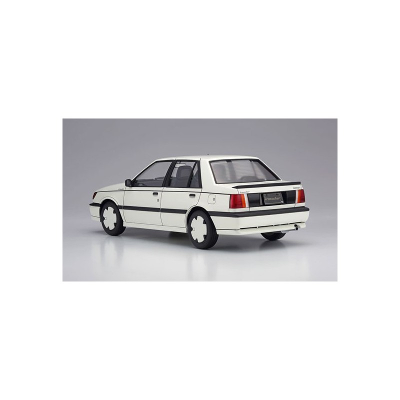 Maquette de voiture en plastique ISUZU GEMINI (JT190) irmscher HC26