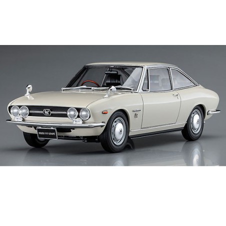 Maquette de voiture en plastique Isuzu 117 coupé 1968 1/24 Maquette de voiture en plastique Isuzu 117 coupé 1968 1/24