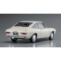Maquette de voiture en plastique Isuzu 117 coupé 1968 1/24 Maquette de voiture en plastique Isuzu 117 coupé 1968 1/24