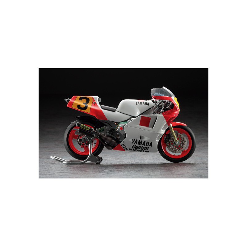 Maquette de moto en plastique YAMAHA YZR500 1988 1/12