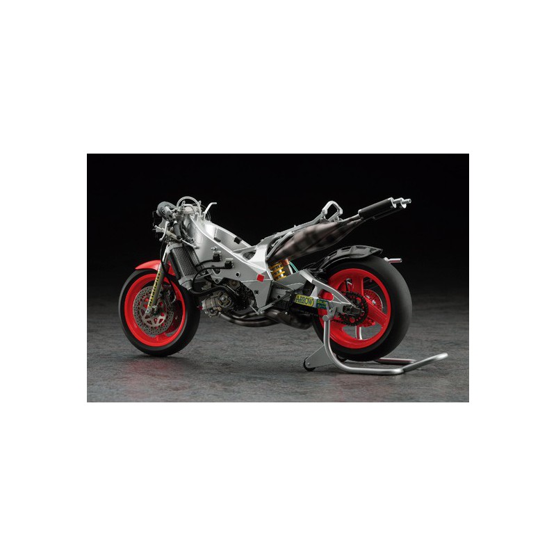 Maquette de moto en plastique YAMAHA YZR500 1988 1/12