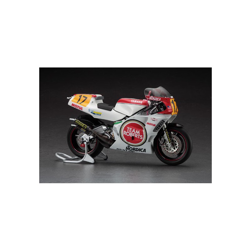 Maquette de moto en plastique YAMAHA ROBERTS 1988 1/12