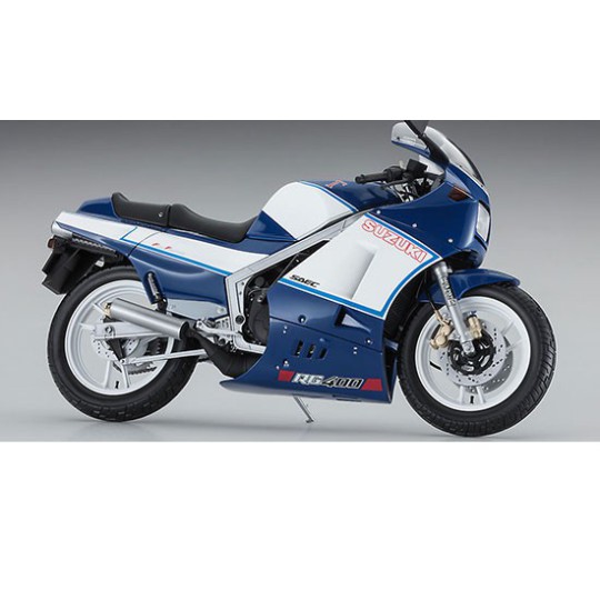 Maquette de moto en plastique Suzuki RG400 Gamma Late version 1/12 Maquette de moto en plastique Suzuki RG400 Gamma Late version 1/12