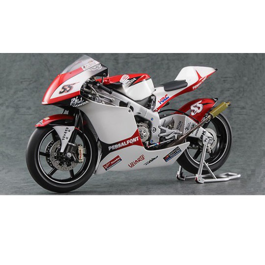 Maquette de moto en plastique Honda RS250RW 2009 WGP 250 1/12 Maquette de moto en plastique Honda RS250RW 2009 WGP 250 1/12