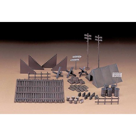 Maquette de Char en plastique MT 32 FIELDCAMP SET 1/72