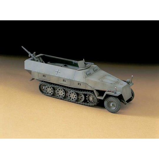 Maquette de Char en plastique MT 44 Sd.Kfz 251/11/72 Maquette de Char en plastique MT 44 Sd.Kfz 251/11/72