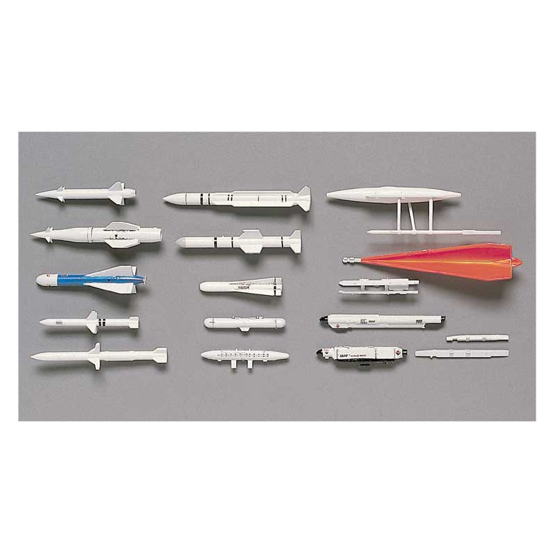 Maquette d'avion en plastique X72-4 MISSILES SOL AIR US 1/72