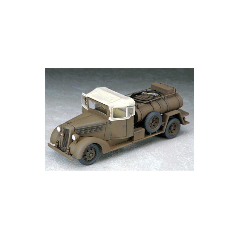 Maquette de camion en plastique ISUZU TX40 FUEL TRUCK 1/48