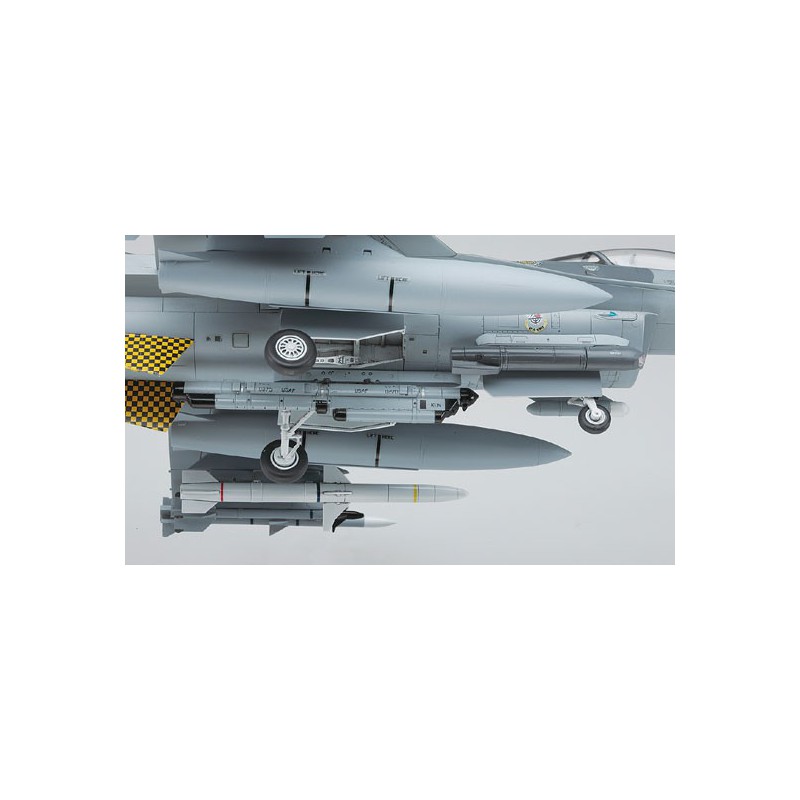 Maquette d'avion en plastique X48-17 U.S. AIRCRAFT WEAPONS E Maquette d'avion en plastique X48-17 U.S. AIRCRAFT WEAPONS E