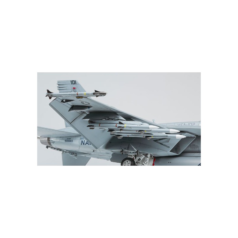 Maquette d'avion en plastique X48-17 U.S. AIRCRAFT WEAPONS E Maquette d'avion en plastique X48-17 U.S. AIRCRAFT WEAPONS E