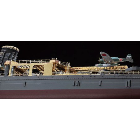 Maquette de Bateau en plastique IJN CRUISER YAHAGI 1/350 Maquette de Bateau en plastique IJN CRUISER YAHAGI 1/350
