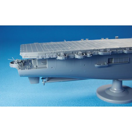 Maquette de Bateau en plastique USS GAMBIER BAY 1/350 Maquette de Bateau en plastique USS GAMBIER BAY 1/350
