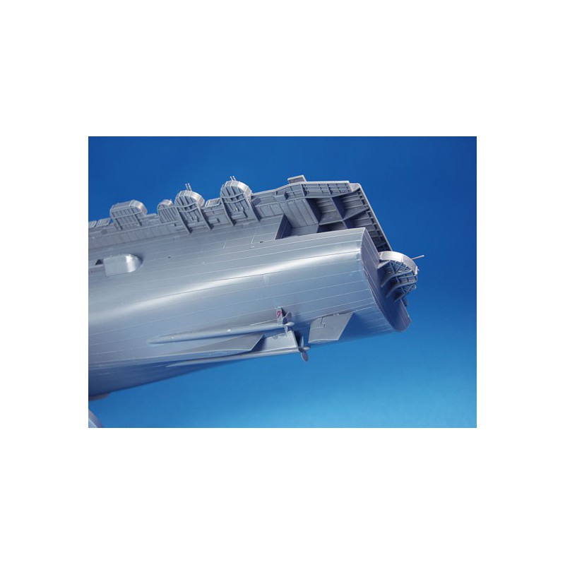 Maquette de Bateau en plastique USS GAMBIER BAY 1/350