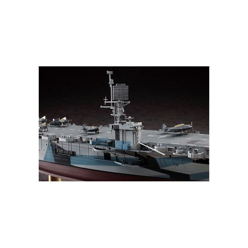 Maquette de Bateau en plastique USS GAMBIER BAY 1/350