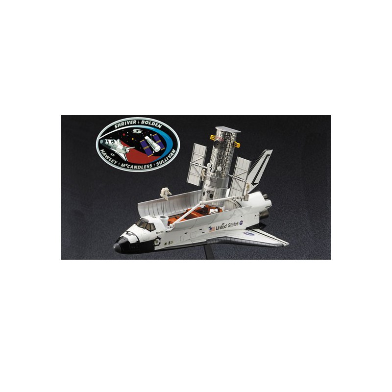 Maquette d'avion en plastique HUBBLE + SPACE SHUTTLE + Astronauts 1/200