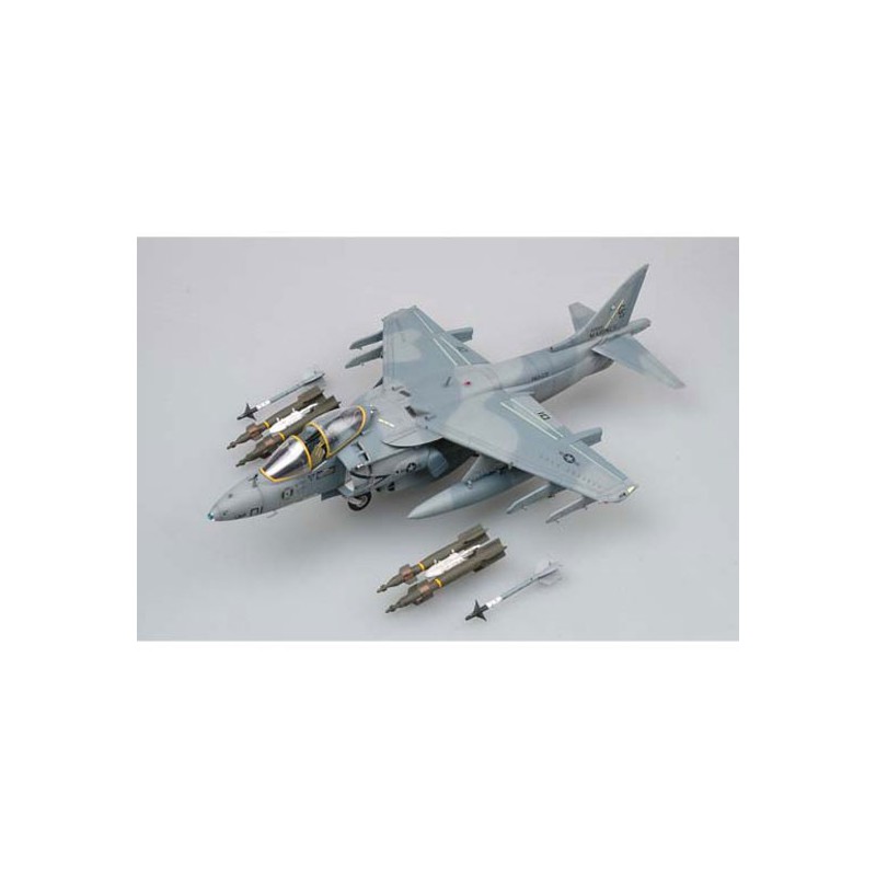 Maquette d'avion en plastique AV-8B HARRIER II