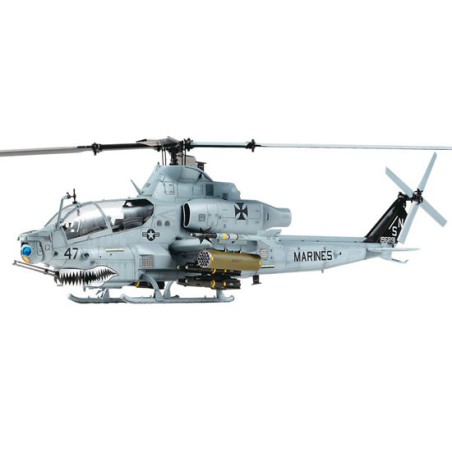 Maquette d'hélicoptère en plastique USMC AH-1Z Shark Mouth 1/35 Maquette d'hélicoptère en plastique USMC AH-1Z Shark Mouth 1/35