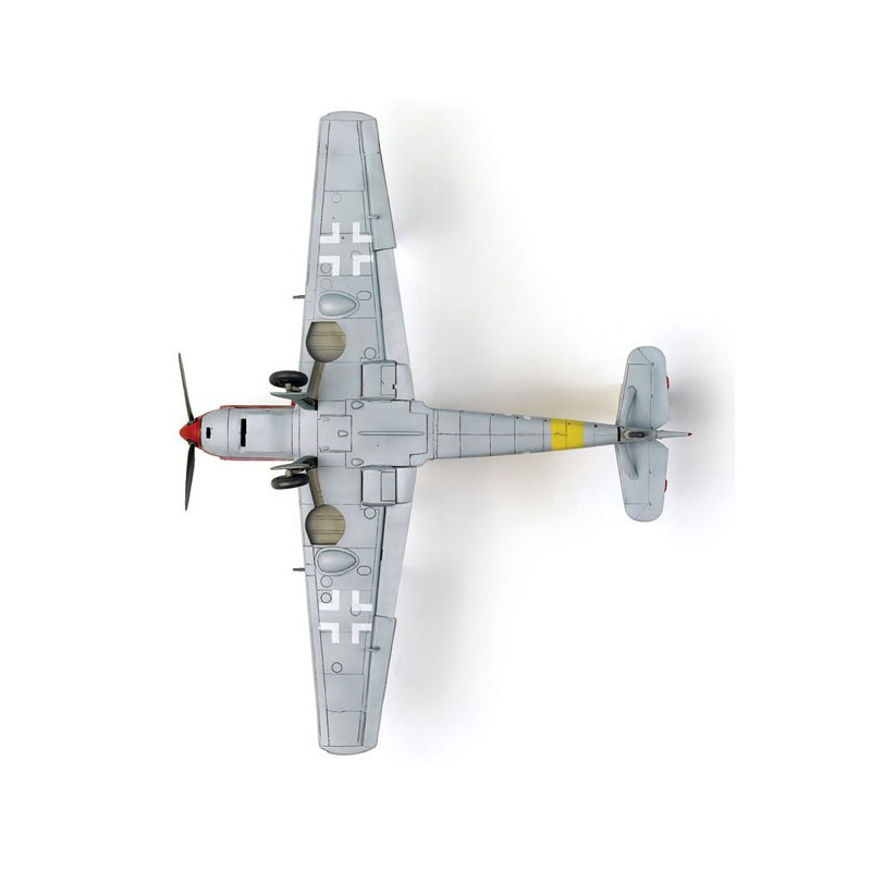 Maquette d'avion en plastique Messerschmitt BF109T-2 1/48