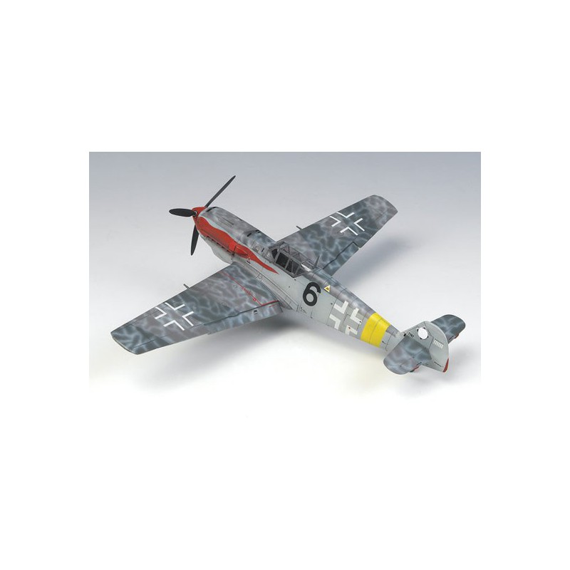 Maquette d'avion en plastique Messerschmitt BF109T-2 1/48