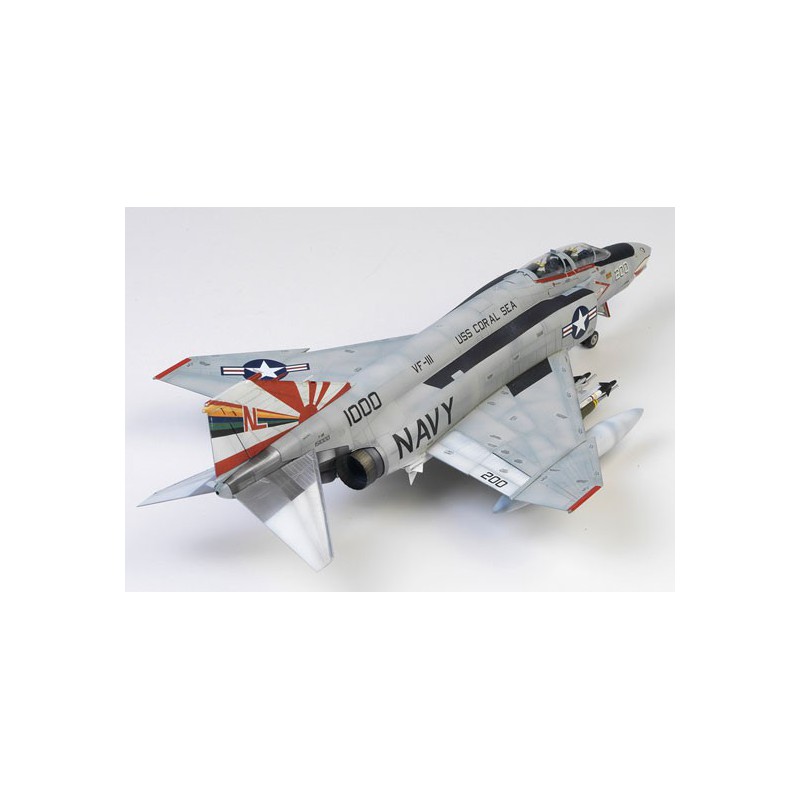 Maquette d'avion en plastique F-4B Phantom MCP 1/48