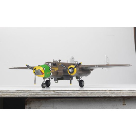Maquette d'avion en plastique USAAF B-25D Pacific Th. 1/48 Maquette d'avion en plastique USAAF B-25D Pacific Th. 1/48