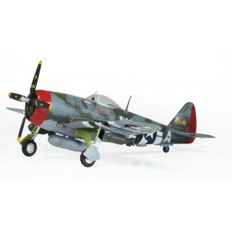 Maquette d'avion en plastique P-47D & F-86E As Gabreski 1/72 Maquette d'avion en plastique P-47D & F-86E As Gabreski 1/72