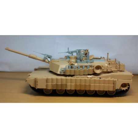 Maquette de Char en plastique U.S. Army M1A2 TUSK II 1/35 Maquette de Char en plastique U.S. Army M1A2 TUSK II 1/35