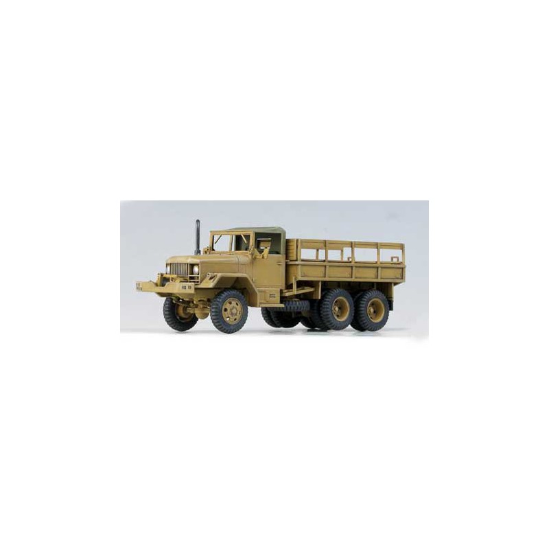 Maquette de Char en plastique M35 2.5TON CARGO TRUCK1/72