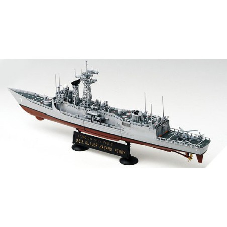 Maquette de Bateau en plastique USS PERRY FFG-71/350 Maquette de Bateau en plastique USS PERRY FFG-71/350