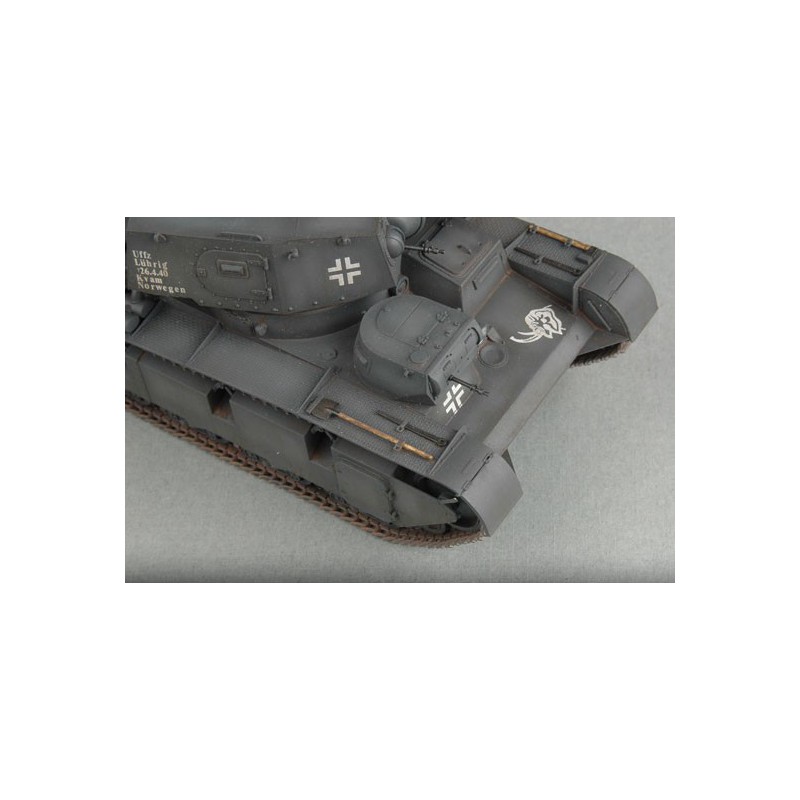 Maquette de Char en plastique GERMAN NEUBAUFAHRZEUG TYPE III