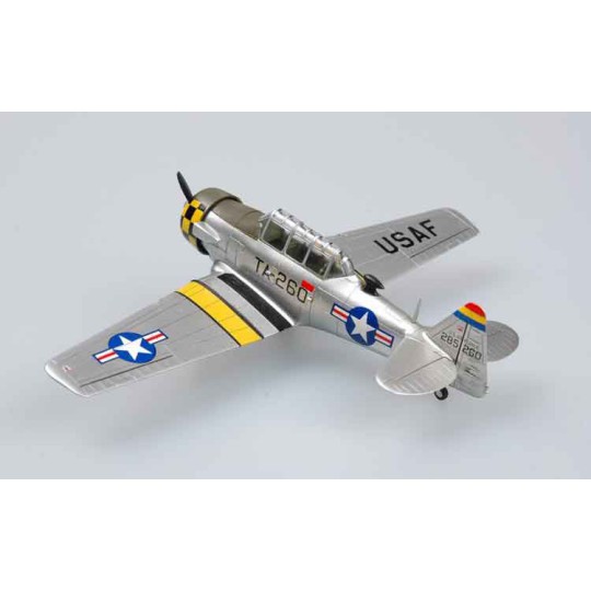 Maquette d'avion en plastique American T-6G Texan 1/72