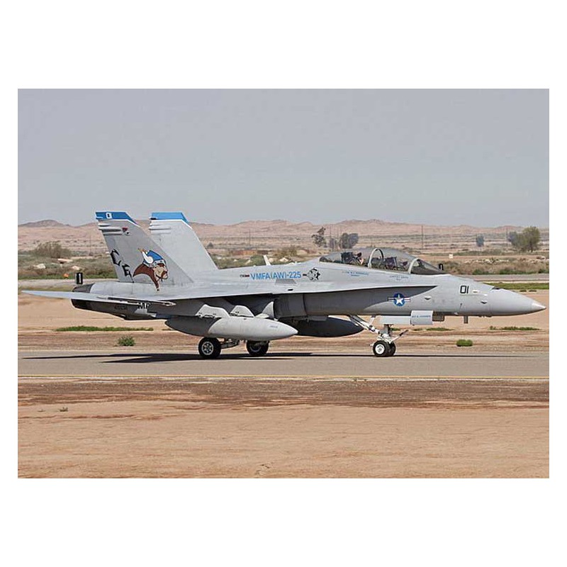 Maquette d'avion en plastique F/A-18D Hornet 1/48