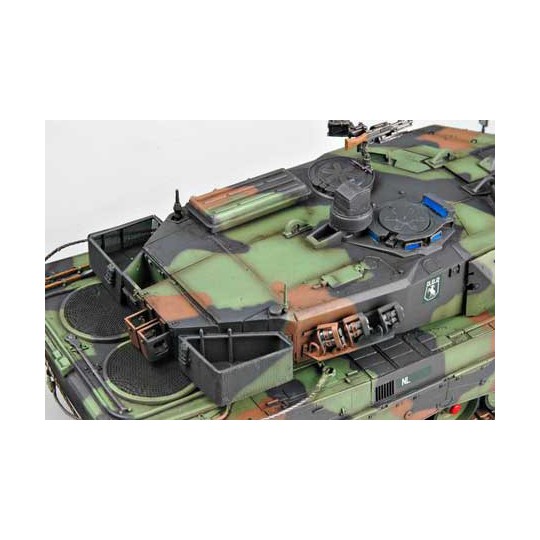 Maquette de Char en plastique LEOPARD 2 A5/A6NL 1/35