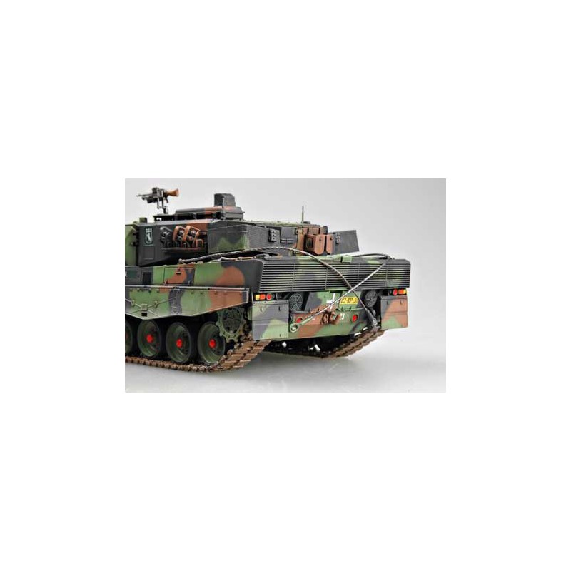 Maquette de Char en plastique LEOPARD 2 A5/A6NL 1/35