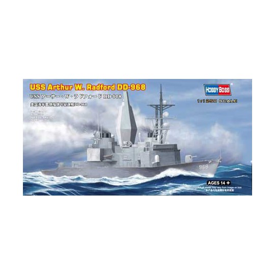 Maquette de Bateau en plastique USS ARTHUR W. RADFORD 1/125 Maquette de Bateau en plastique USS ARTHUR W. RADFORD 1/125