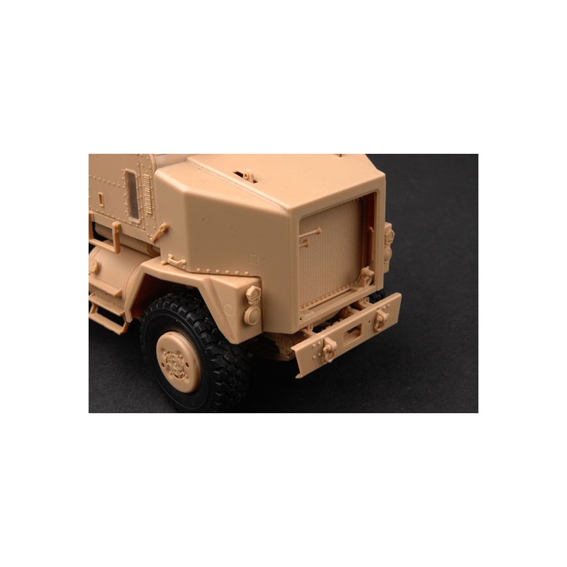 Maquette de camion en plastique M1070/M1000 HETS 1/35