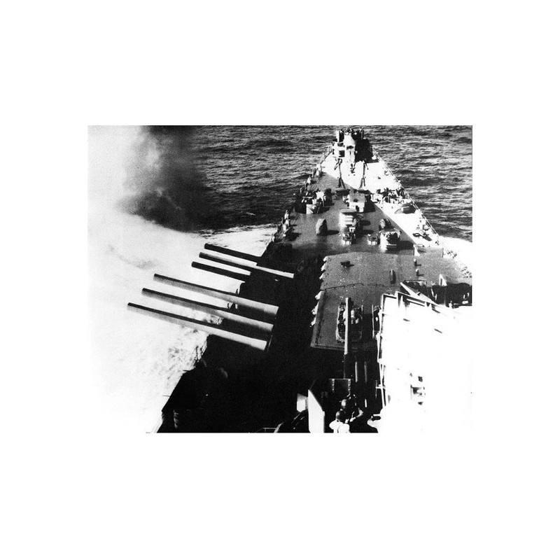 Maquette de Bateau en plastique USS GUAM CB-2 1/350