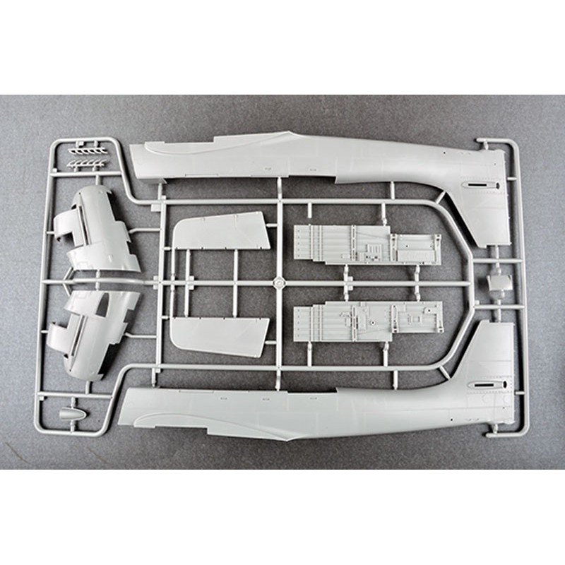 Maquette d'avion en plastique Junkers Ju-87B-2/U4 Stuka 1/24