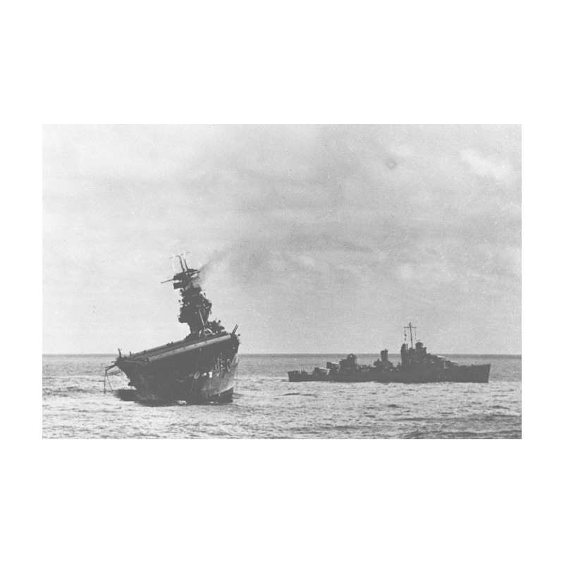 Maquette de Bateau en plastique US NAVY YORKTOWN CV-5 1/200