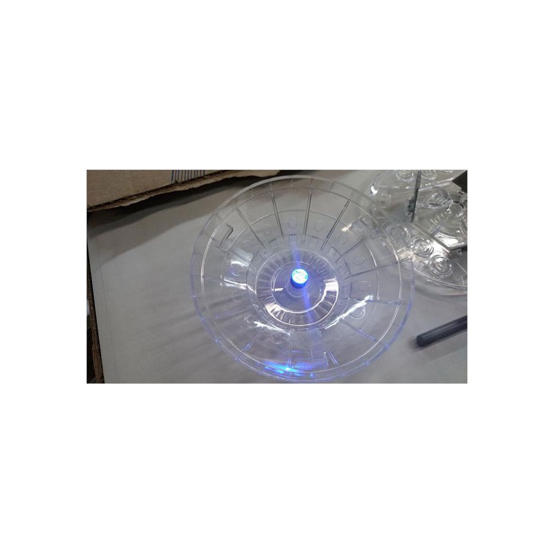 Modèle de science-fiction en plastique Monument Valley UFO Clear + LED