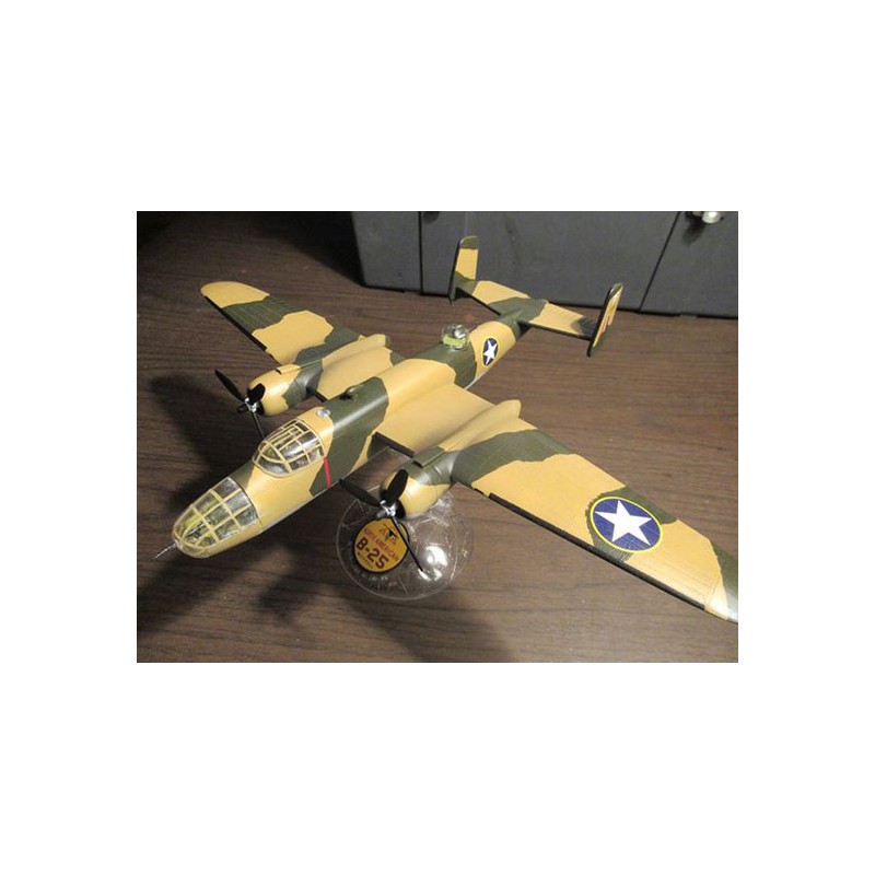 Maquette d'avion en plastique B-25 Flying Dragon with swivel stand 1/64