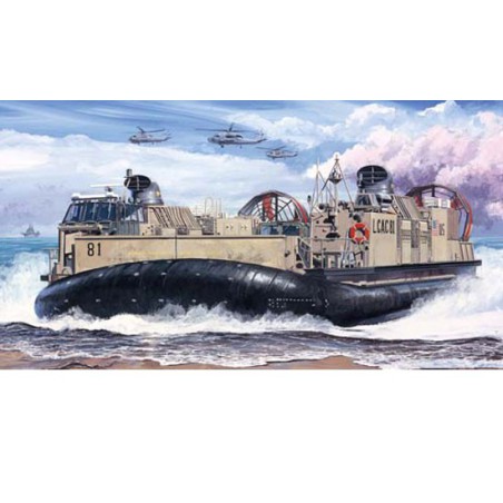 Maquette de Bateau en plastique USMC LANDING CRAFT AIR CUSHION Maquette de Bateau en plastique USMC LANDING CRAFT AIR CUSHION