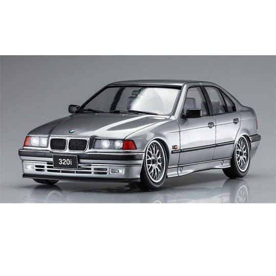 Maquette de voiture en plastique BMW320i Chin Spoiler 1/24 Maquette de voiture en plastique BMW320i Chin Spoiler 1/24