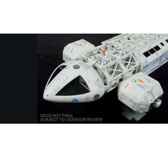 Modèle de science-fiction en plastique EAGLE 2 Monté et Peint Cosmos 1999 Modèle de science-fiction en plastique EAGLE 2 Monté et Peint Cosmos 1999