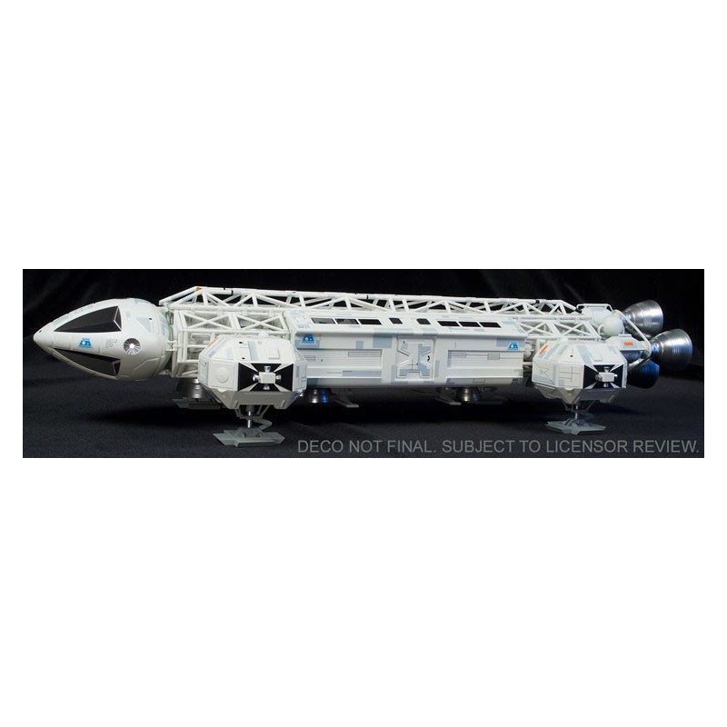 Modèle de science-fiction en plastique EAGLE 2 Monté et Peint Cosmos 1999