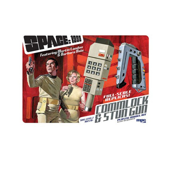 Maquette plastique de série TV Commlock & Stun Gun COSMOS 1999 Maquette plastique de série TV Commlock & Stun Gun COSMOS 1999